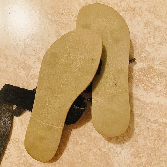 Urban outfitters black suede sandals - Picture 2 of 2